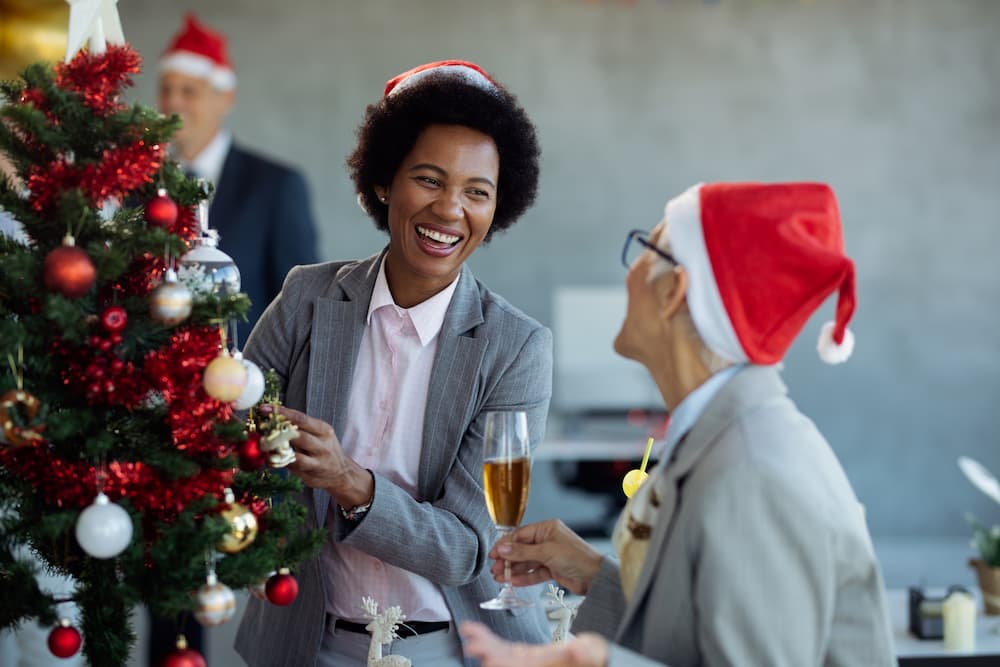Holidays with HR: How to Plan Your Office Party and Why